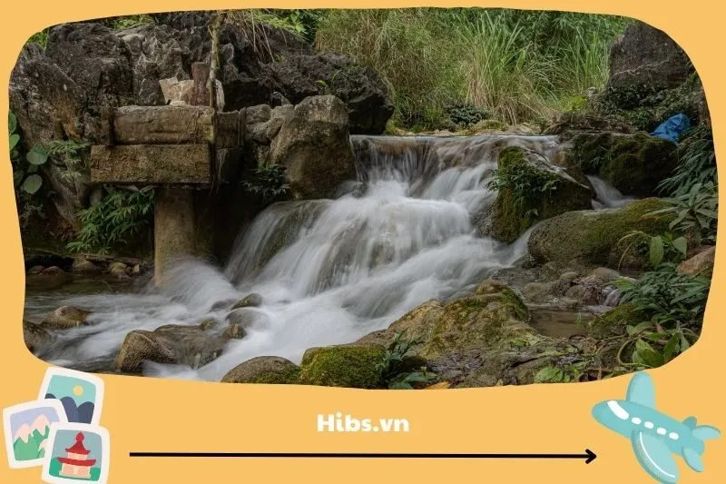 Suối Nậm Kim - Sự giao thoa văn hóa và cảnh quan thiên nhiên